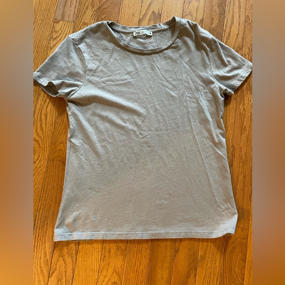 3  Zara crew neck t shirt - Picture 2 of 8
